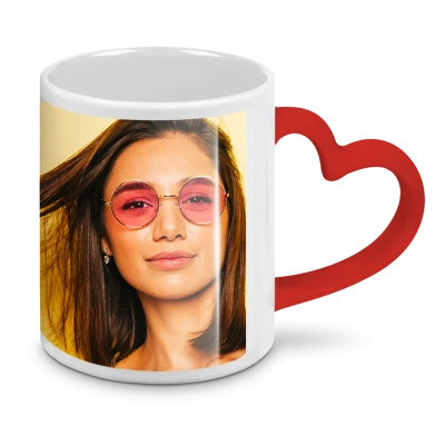Tazza Bianca con Manico Cuore in Ceramica